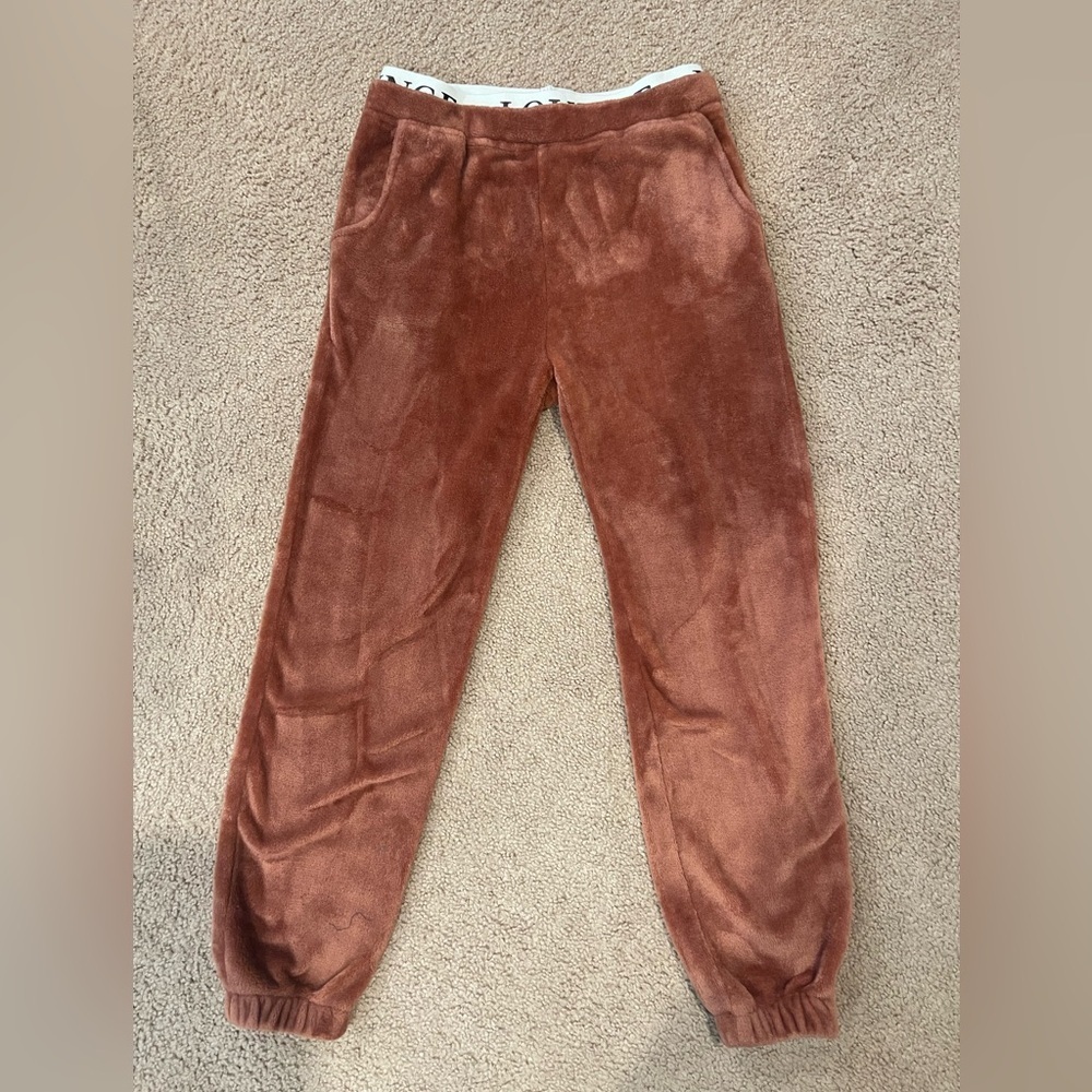 LEO ROSI Plush Lounge Fleece Jogger Pants